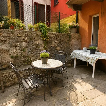 The White Alley House Close To The Апартаменты Ардженьо