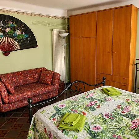 The White Alley House Close To The Апартаменты Ардженьо