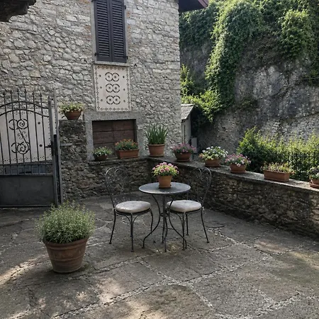 Apartman The White Alley House Close To The Argegno